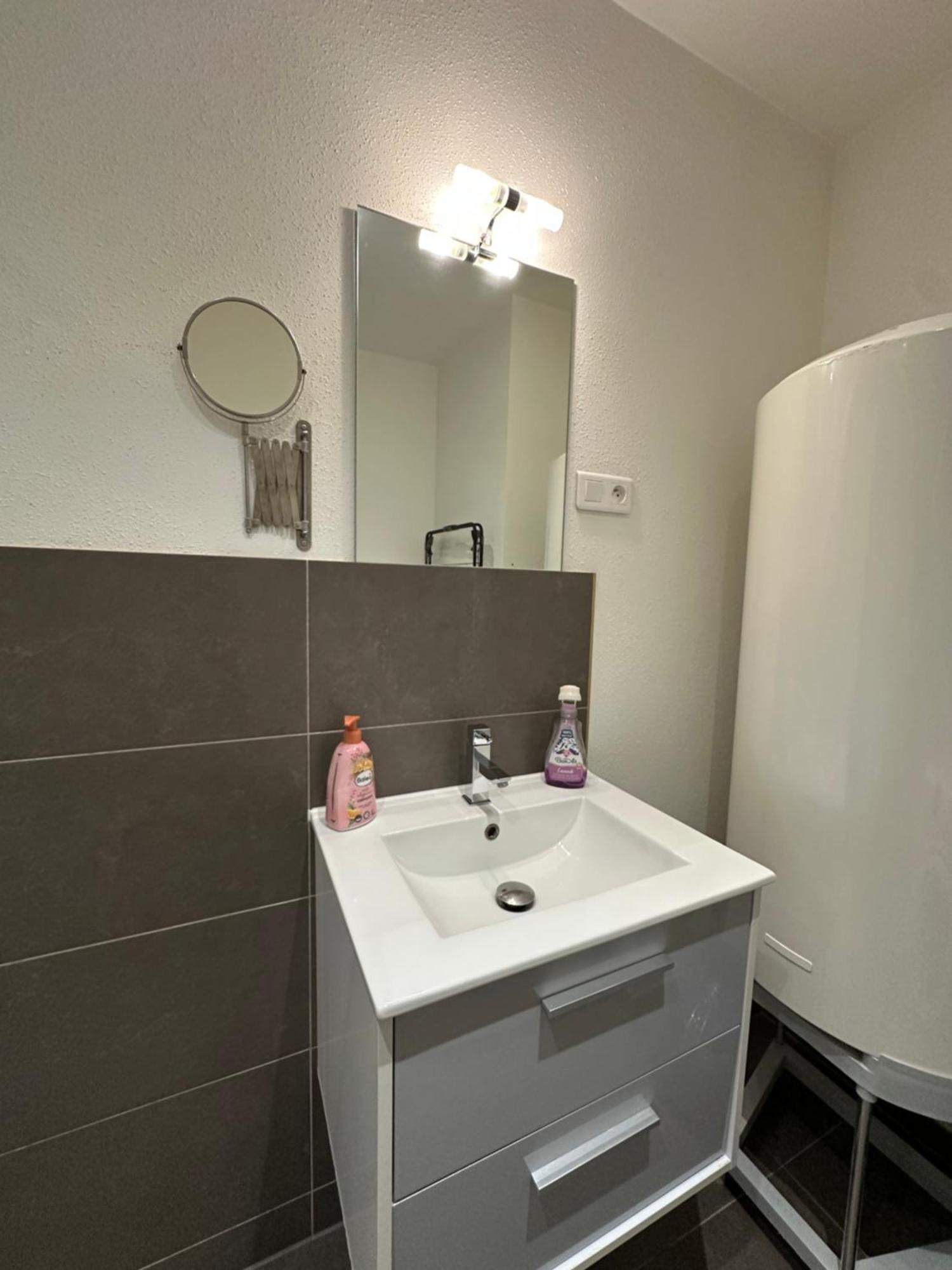 # Le 3 # Joli Appartement T3 Mulhouse Centre, Neuf, Calme Et Tout Equipe Exterior foto